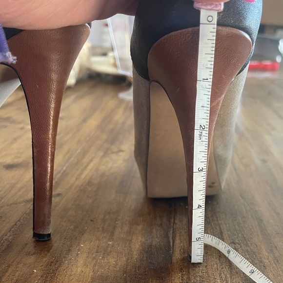 Jessica Simpson Pleasance Tan Combo Heels GUC - Picture 2 of 7